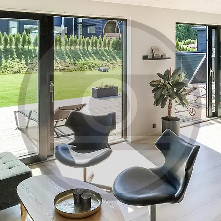 Luxurious Home In Ebeltoft With Sauna *