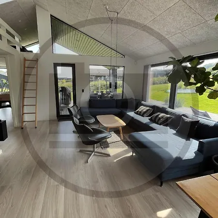 Luxurious Home In Ebeltoft With Sauna